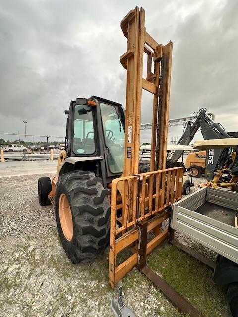 2012 Case 586G rough terrain forklift