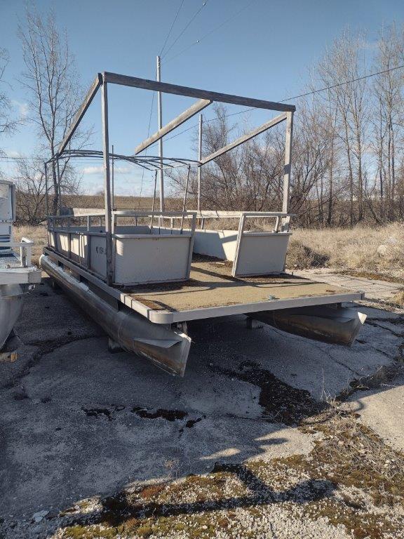 Pontoon Boat